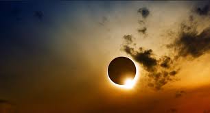 El 21 de junio, el invierno (o verano) inicia con un eclipse de ...